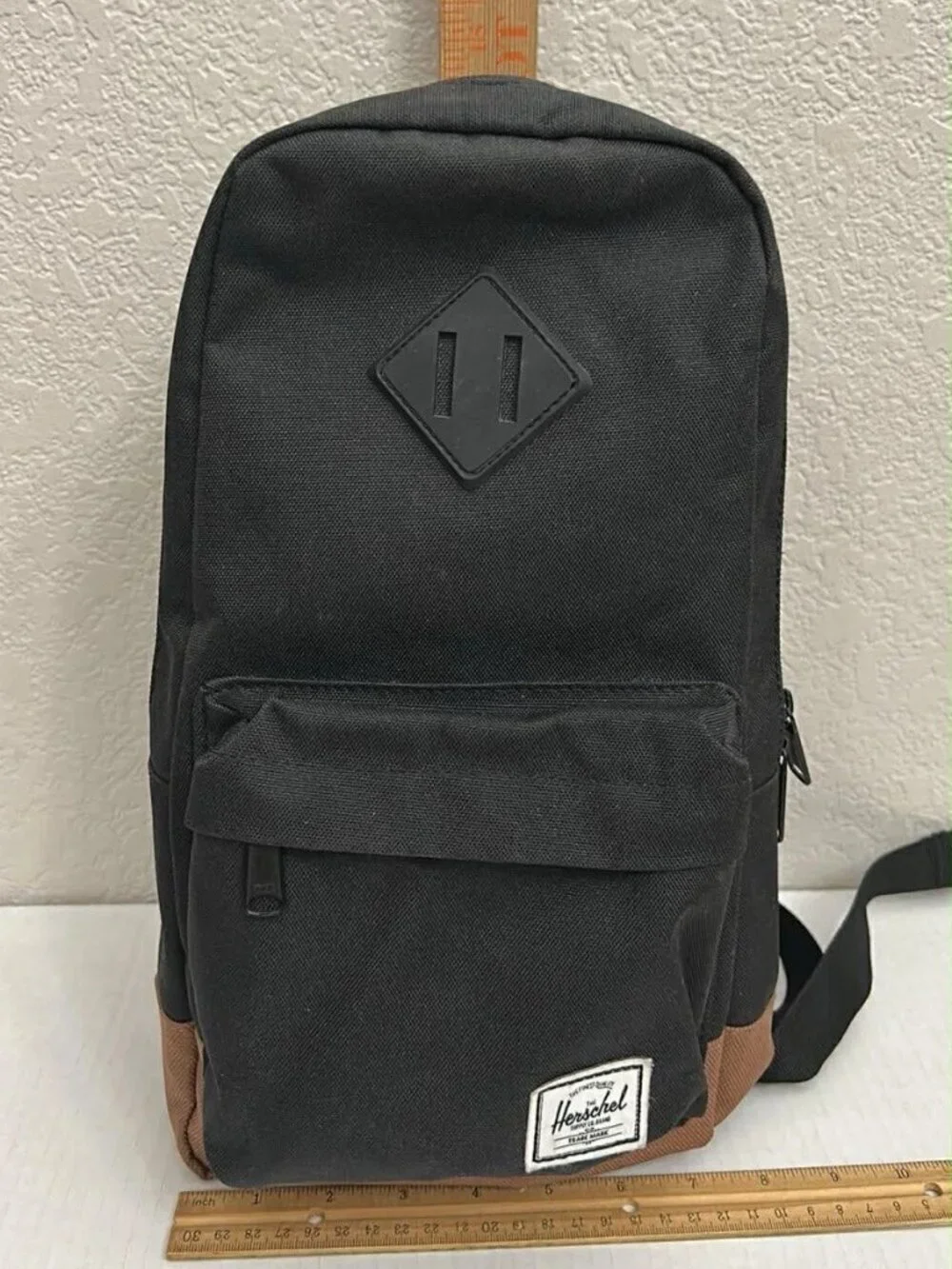 Herschel Supply Co Heritage Shoulder Crossbody Sling Bag 8L - Black